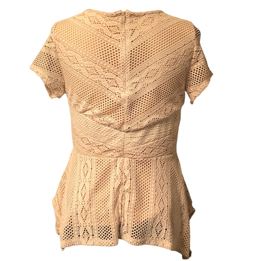 BKE Cream Lace Peplum Blouse size Large - Picture 4 of 10